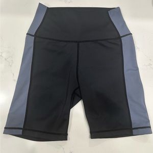All Fenix Gigi black/gray gym bike shorts size S